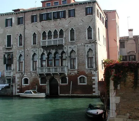 At Home A Palazzo