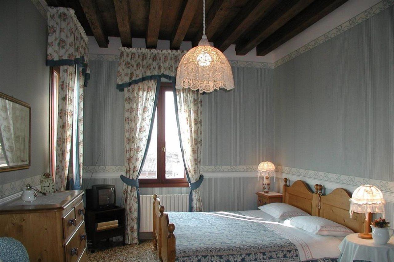 Frühstückspension At A Palazzo 3*